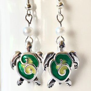 Silver Pearl Turtle Earrings Nautical Sea Life Green Enamel  Plated Island Beach
